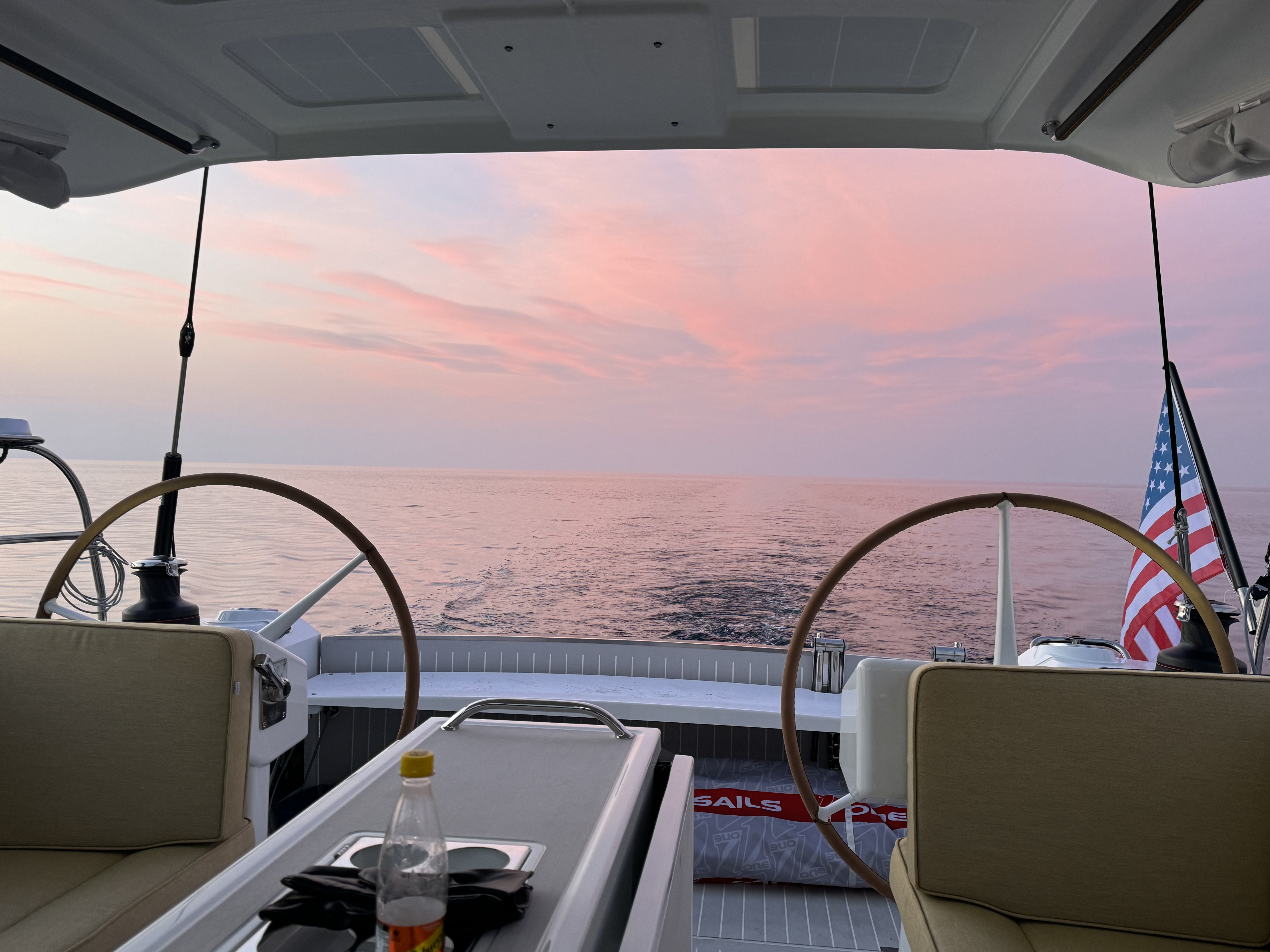 Cockpit of the sailboat Velvet Elvis